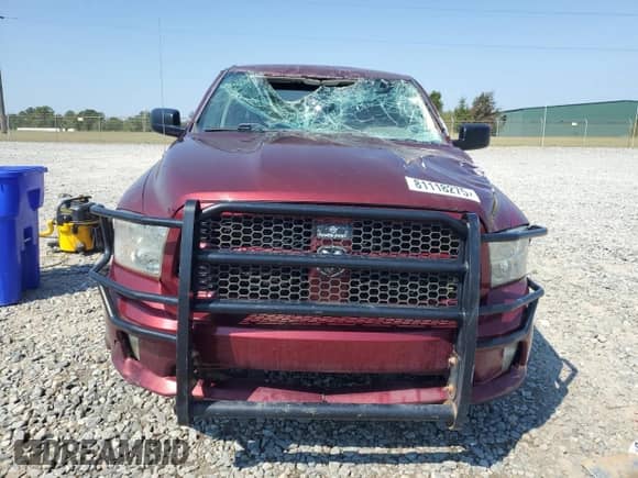 2016 Ram 1500 Express with VIN 1C6RR7KT7GS198482, listed as a Copart auction lot 81118275 with 121,923 mi miles and Salvage title. Bid and sale history available at DreamBid. Image 5.