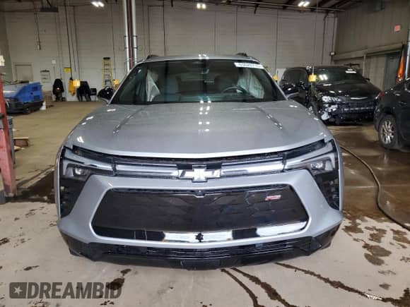 2024 Chevrolet Blazer EV eAWD RS with VIN 3GNKDCRJ3RS163975, listed as a Copart auction lot 63620715 with 1,870 mi miles and Salvage title. Bid and sale history available at DreamBid. Image 5.