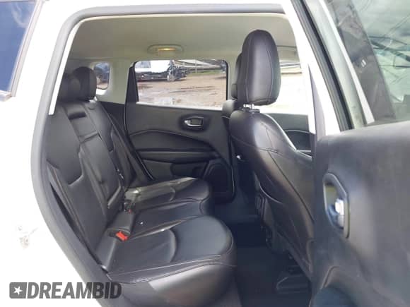 2019 Jeep Compass Limited with VIN 3C4NJDCB0KT747725, listed as a IAAI auction lot 43251726 with 97,576 mi miles and . Bid and sale history available at DreamBid. Image 8.