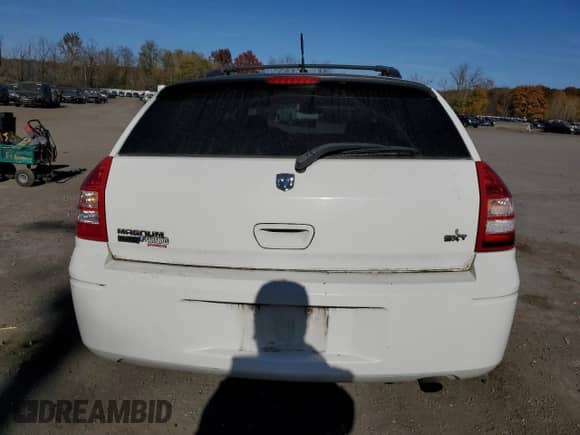 2008 Dodge Magnum SXT with VIN 2D4GZ37V38H206673, listed as a Copart auction lot 78195354 with 51,445 mi miles and Salvage title. Bid and sale history available at DreamBid. Image 6.