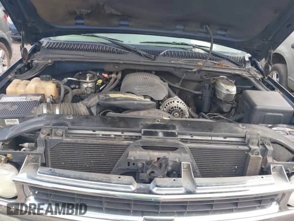 2003 Chevrolet Suburban LT with VIN 1GNEC16Z53J158283, listed as a IAAI auction lot 42426762 with Not provided miles and . Bid and sale history available at DreamBid. Image 10.
