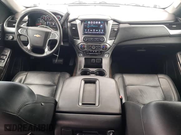 2017 Chevrolet Tahoe LT z VIN 1GNSKBKC6HR215483, wystawiony jako Copart lot #83941625 z przebiegiem 166 612 mil mil oraz Szkoda całkowita • Salvage title. Historia ofert i sprzedaży dostępna na DreamBid. Obrazek 8.