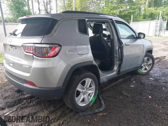 2022 Jeep Compass Altitude с VIN 3C4NJCBB0NT140157, выставлен на аукционе IAAI как лот 42285234 с пробегом Не указан миль и . История ставок и продаж доступна на DreamBid. Изображение 4.