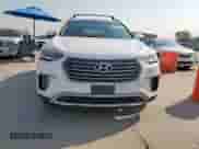 2017 Hyundai Santa Fe SE z VIN KM8SN4HF0HU230065, wystawiony jako Copart lot #81630015 z przebiegiem 194 712 mil mil oraz Czysty tytuł • Clean title. Historia ofert i sprzedaży dostępna na DreamBid. Obrazek 5.