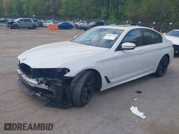 2023 BMW 5 Series 540i xDrive z VIN WBA73BJ07PWX98985, wystawiony jako IAAI lot #42065375 z przebiegiem 56 751 mil mil oraz . Historia ofert i sprzedaży dostępna na DreamBid. Obrazek 17.