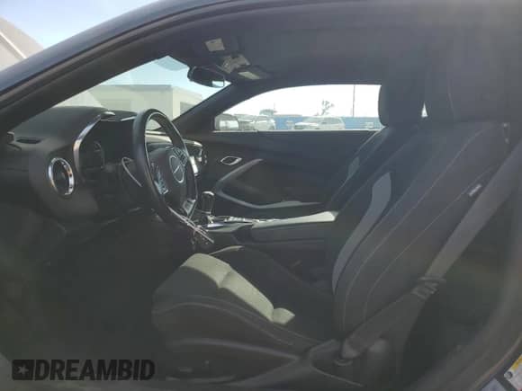 2022 Chevrolet Camaro 1LS с VIN 1G1FA1RX9N0123227, выставлен на аукционе Copart как лот 86059544 с пробегом 14 347 миль миль и Списание • Salvage title. История ставок и продаж доступна на DreamBid. Изображение 7.