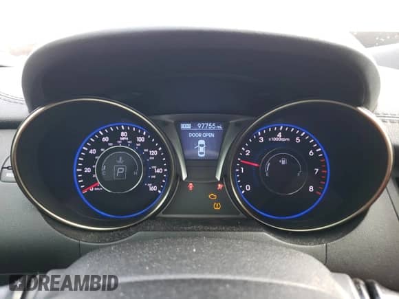 2013 Hyundai Genesis Coupe 2.0T z VIN KMHHT6KD7DU092148, wystawiony jako Copart lot #71086844 z przebiegiem 97 755 mil mil oraz Szkoda całkowita • Salvage title. Historia ofert i sprzedaży dostępna na DreamBid. Obrazek 9.