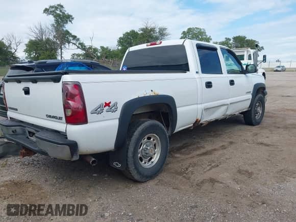 2003 Chevrolet Silverado 1500HD LS с VIN 1GCGK13U73F119307, выставлен на аукционе IAAI как лот 42978390 с пробегом 178 681 миль миль и . История ставок и продаж доступна на DreamBid. Изображение 4.