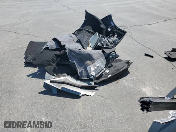 2023 Chevrolet Corvette 3LZ с VIN 1G1YF3D38P5603002, выставлен на аукционе Copart как лот 68337645 с пробегом 4 100 миль миль и Списание • Salvage title. История ставок и продаж доступна на DreamBid. Изображение 12.