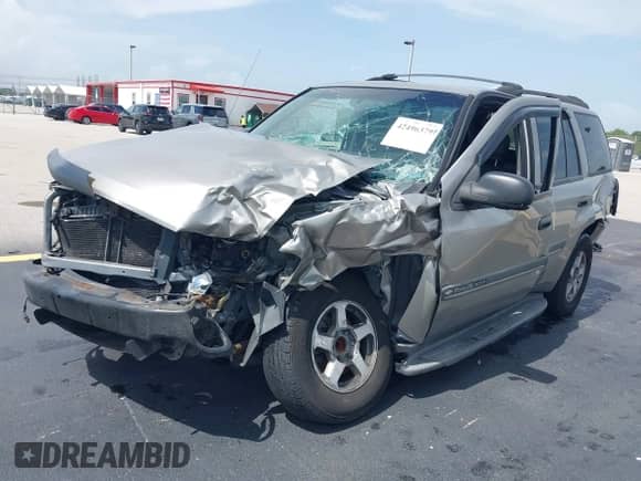 2002 Chevrolet TrailBlazer LS с VIN 1GNDS13SX22471800, выставлен на аукционе IAAI как лот 42496379 с пробегом 151 400 миль миль и . История ставок и продаж доступна на DreamBid. Изображение 2.