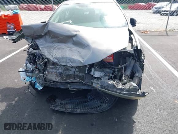2016 Toyota Corolla L с VIN 2T1BURHE8GC662829, выставлен на аукционе IAAI как лот 43050500 с пробегом 71 579 миль миль и . История ставок и продаж доступна на DreamBid. Изображение 16.