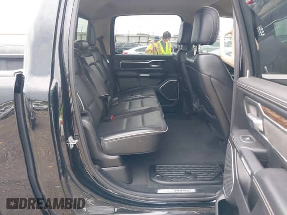 2020 Ram 1500 Laramie с VIN 1C6SRFJT4LN150587, выставлен на аукционе IAAI как лот 42459574 с пробегом 54 130 миль миль и . История ставок и продаж доступна на DreamBid. Изображение 8.
