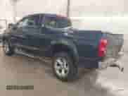 2007 Dodge 1500 SLT z VIN 1D7HU18287J511596, wystawiony jako IAAI lot #43215352 z przebiegiem 202 989 mil mil oraz . Historia ofert i sprzedaży dostępna na DreamBid. Obrazek 3.