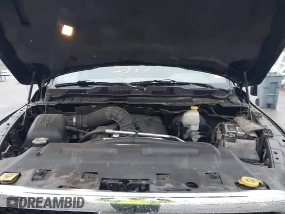 2011 Ram 1500 Big Horn z VIN 1D7RB1GT9BS555050, wystawiony jako IAAI lot #43302088 z przebiegiem 191 467 mil mil oraz . Historia ofert i sprzedaży dostępna na DreamBid. Obrazek 10.