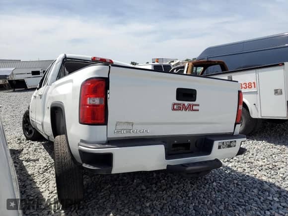 2018 GMC Sierra 1500 z VIN 1GTR1LEC8JZ305803, wystawiony jako Copart lot #53845185 z przebiegiem 19 681 mil mil oraz Szkoda całkowita • Salvage title. Historia ofert i sprzedaży dostępna na DreamBid. Obrazek 3.