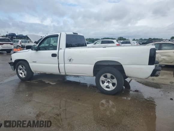 2000 Chevrolet Silverado 1500 with VIN 1GCEC14T4YE302896, listed as a Copart auction lot 55163645 with 249,672 mi miles and Salvage title. Bid and sale history available at DreamBid. Image 2.