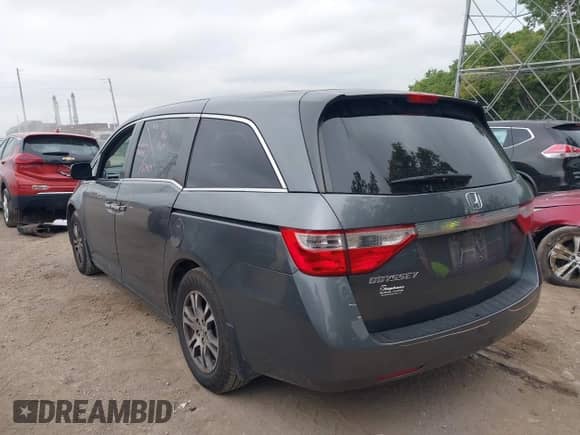 2013 Honda Odyssey EX с VIN 5FNRL5H4XDB013784, выставлен на аукционе IAAI как лот 43048513 с пробегом 182 608 миль миль и . История ставок и продаж доступна на DreamBid. Изображение 3.