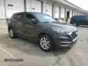 2019 Hyundai Tucson SE z VIN KM8J2CA48KU064117, wystawiony jako Copart lot #65477575 z przebiegiem 75 232 mil mil oraz Szkoda całkowita • Salvage title. Historia ofert i sprzedaży dostępna na DreamBid. Obrazek 4.