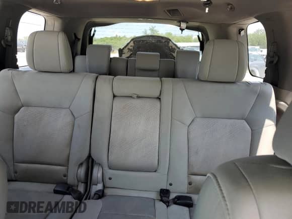2015 Honda Pilot LX with VIN 5FNYF4H29FB037458, listed as a Copart auction lot 61904255 with 107,187 mi miles and Salvage title. Bid and sale history available at DreamBid. Image 10.