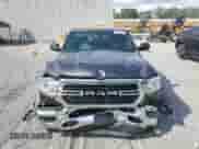 2021 Ram 1500 Big Horn z VIN 1C6SRFBT8MN781374, wystawiony jako Copart lot #65876845 z przebiegiem 62 822 mil mil oraz Szkoda całkowita • Salvage title. Historia ofert i sprzedaży dostępna na DreamBid. Obrazek 5.