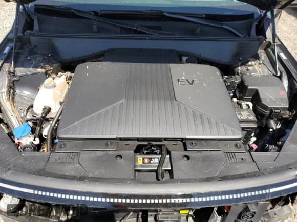 2025 Hyundai Kona Limited с VIN KM8HE3A68SU024661, выставлен на аукционе Copart как лот 52023295 с пробегом 2 227 миль миль и Списание • Salvage title. История ставок и продаж доступна на DreamBid. Изображение 11.