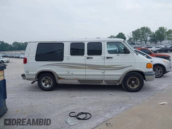 2003 Dodge Cargo Conversion with VIN 2D6WB11Z23K529938, listed as a IAAI auction lot 42864225 with 133,337 mi miles and . Bid and sale history available at DreamBid. Image 14.