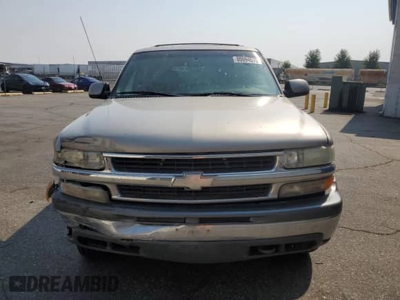 2000 Chevrolet Tahoe LT with VIN 1GNEK13T1YJ189718, listed as a Copart auction lot 80094575 with 180,993 mi miles and Salvage title. Bid and sale history available at DreamBid. Image 5.
