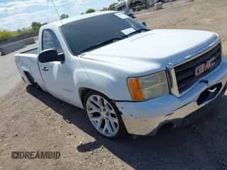 2013 GMC Sierra 1500 Work Truck z VIN 1GTN1TEX6DZ127668, wystawiony jako IAAI lot #42002497 z przebiegiem 143 562 mil mil oraz . Historia ofert i sprzedaży dostępna na DreamBid. Obrazek 1.