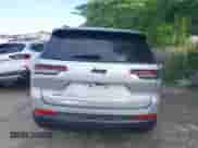 2023 Jeep Grand Cherokee Altitude X z VIN 1C4RJKAG7P8822608, wystawiony jako IAAI lot #42207676 z przebiegiem 65 864 mil mil oraz . Historia ofert i sprzedaży dostępna na DreamBid. Obrazek 16.