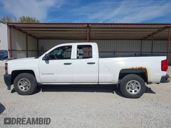 2014 Chevrolet Silverado 1500 Work Truck z VIN 1GCRCPEHXEZ270149, wystawiony jako IAAI lot #43492235 z przebiegiem 230 000 mil mil oraz . Historia ofert i sprzedaży dostępna na DreamBid. Obrazek 14.