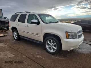 2011 Chevrolet Tahoe LTZ z VIN 1GNSCCE06BR375925, wystawiony jako Copart lot #85565375 z przebiegiem 118 730 mil mil oraz Czysty tytuł • Clean title. Historia ofert i sprzedaży dostępna na DreamBid. Obrazek 4.