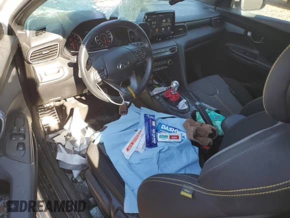 2021 Hyundai Veloster Turbo R-Spec z VIN KMHTH6AB7MU032480, wystawiony jako Copart lot #41617085 z przebiegiem 56 394 mil mil oraz Szkoda całkowita • Salvage title. Historia ofert i sprzedaży dostępna na DreamBid. Obrazek 8.