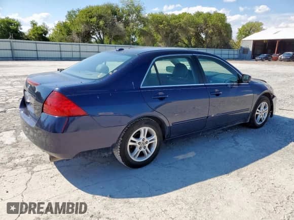 2007 Honda Accord EX-L with VIN 1HGCM56827A153657, listed as a Copart auction lot 81913155 with 147,154 mi miles and Salvage title. Bid and sale history available at DreamBid. Image 3.
