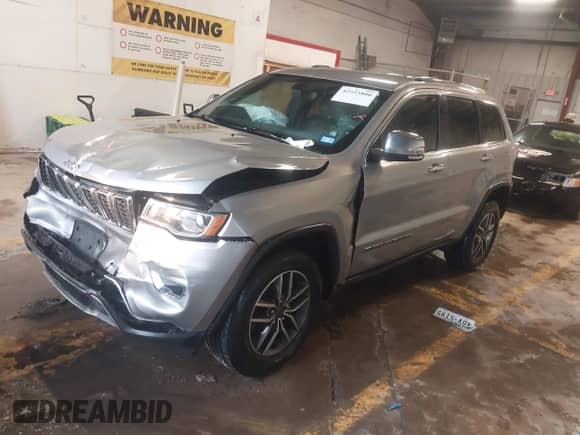 2019 Jeep Grand Cherokee Limited with VIN 1C4RJFBG4KC746132, listed as a IAAI auction lot 42555800 with 156,059 mi miles and . Bid and sale history available at DreamBid. Image 17.