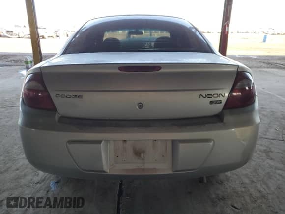 2005 Dodge Neon SXT z VIN 1B3ES56C05D122339, wystawiony jako Copart lot #81666814 z przebiegiem 156 502 mil mil oraz Szkoda całkowita • Salvage title. Historia ofert i sprzedaży dostępna na DreamBid. Obrazek 6.