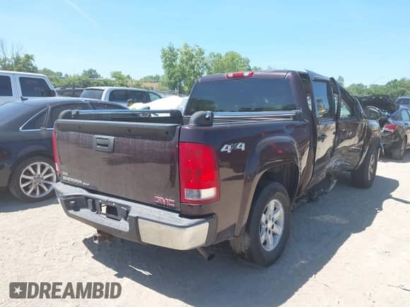 2008 GMC Sierra 1500 Work Truck with VIN 2GTEK133281268396, listed as a IAAI auction lot 42760275 with Not provided miles and . Bid and sale history available at DreamBid. Image 4.