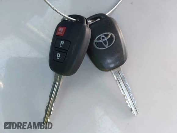 2021 Toyota Tacoma SR5 z VIN 3TMDZ5BN4MM111750, wystawiony jako IAAI lot #41981638 z przebiegiem 26 030 mil mil oraz . Historia ofert i sprzedaży dostępna na DreamBid. Obrazek 11.