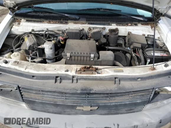 2000 Chevrolet Astro Cargo с VIN 1GCDL19W8YB132641, выставлен на аукционе Copart как лот 72100134 с пробегом Не указан миль и Чистый • Clean title. История ставок и продаж доступна на DreamBid. Изображение 11.