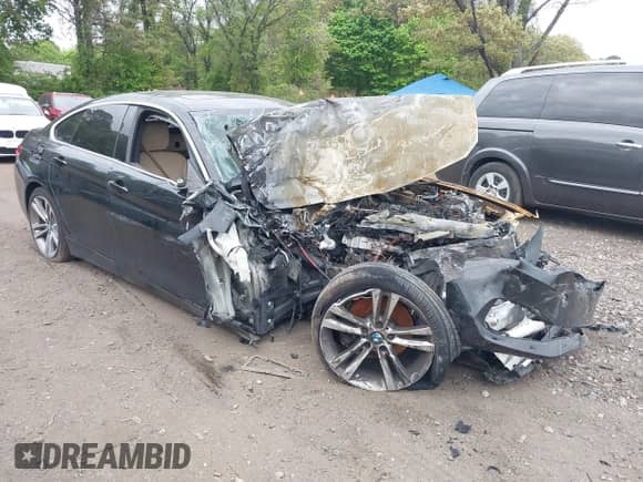 2019 BMW 4 Series 430i xDrive z VIN WBA4J3C55KBL09264, wystawiony jako IAAI lot #42229455 z przebiegiem 38 386 mil mil oraz . Historia ofert i sprzedaży dostępna na DreamBid. Obrazek 6.