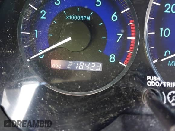 2010 Toyota Sienna XLE с VIN 5TDYK4CC3AS322446, выставлен на аукционе IAAI как лот 40596185 с пробегом Не указан миль и . История ставок и продаж доступна на DreamBid. Изображение 16.