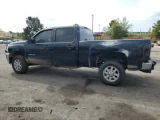 2011 Chevrolet Silverado 3500HD DRW LTZ with VIN 1GC4K1C8XBF149793, listed as a Copart auction lot 81073535 with 175,092 mi miles and Clean title. Bid and sale history available at DreamBid. Image 2.