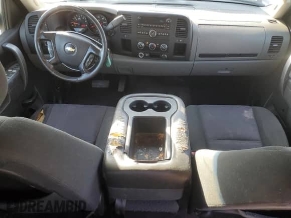 2012 Chevrolet Silverado 1500 LS z VIN 3GCPCREA6CG309922, wystawiony jako Copart lot #54973085 z przebiegiem 222 371 mil mil oraz Szkoda całkowita • Salvage title. Historia ofert i sprzedaży dostępna na DreamBid. Obrazek 8.