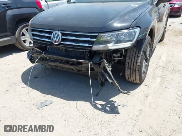 2020 Volkswagen Tiguan SE с VIN 3VV3B7AX6LM061643, выставлен на аукционе IAAI как лот 42763692 с пробегом 95 896 миль миль и . История ставок и продаж доступна на DreamBid. Изображение 6.