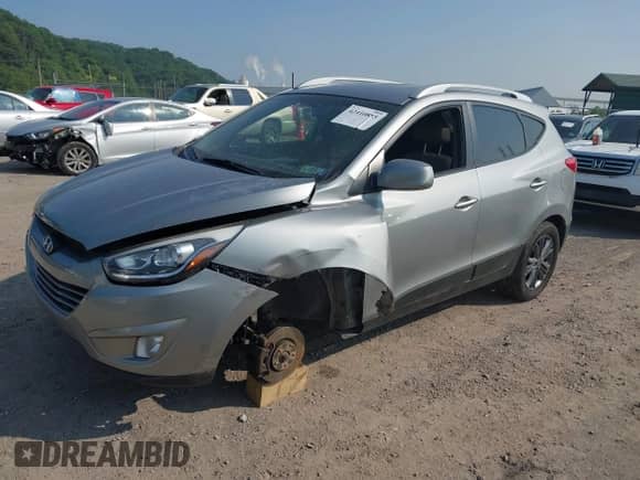 2015 Hyundai Tucson SE с VIN KM8JUCAG9FU098190, выставлен на аукционе IAAI как лот 42410855 с пробегом 206 113 миль миль и . История ставок и продаж доступна на DreamBid. Изображение 18.