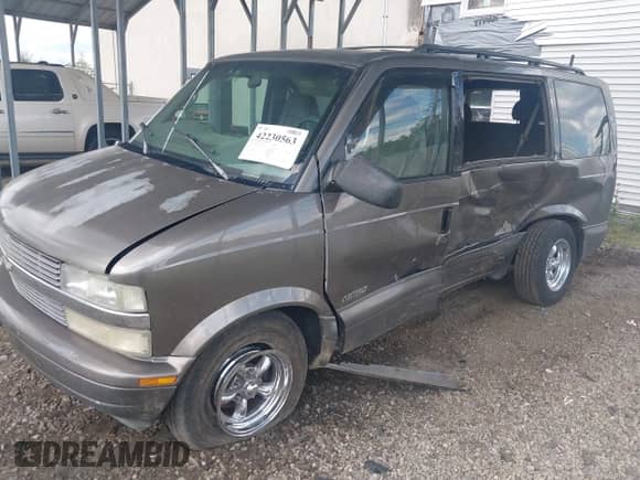1999 Chevrolet Astro с VIN 1GNDM19W6XB162935, выставлен на аукционе IAAI как лот 42230563 с пробегом 317 204 миль миль и . История ставок и продаж доступна на DreamBid. Изображение 18.