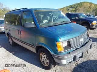 1994 Chevrolet Astro z VIN 1GNDM19W5RB209701, wystawiony jako IAAI lot #43391439 z przebiegiem 112 963 mil mil oraz . Historia ofert i sprzedaży dostępna na DreamBid. Obrazek 1.