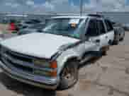 1994 Chevrolet Suburban с VIN 3GCEC26K3RM108415, выставлен на аукционе IAAI как лот 42592034 с пробегом 194 532 миль миль и . История ставок и продаж доступна на DreamBid. Изображение 17.