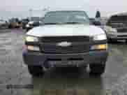 2004 Chevrolet Silverado 2500HD LS z VIN 1GCHC23U84F174650, wystawiony jako Copart lot #80782064 z przebiegiem 189 820 mil mil oraz Szkoda całkowita • Salvage title. Historia ofert i sprzedaży dostępna na DreamBid. Obrazek 5.