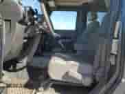 2007 Jeep Wrangler Unlimited Sahara z VIN 1J4GA59127L101693, wystawiony jako Copart lot #84449745 z przebiegiem 226 790 mil mil oraz Szkoda całkowita • Salvage title. Historia ofert i sprzedaży dostępna na DreamBid. Obrazek 7.