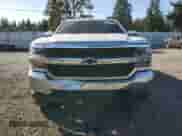 2017 Chevrolet Silverado 1500 LT z VIN 1GCUKREC4HF226909, wystawiony jako Copart lot #85580905 z przebiegiem 138 117 mil mil oraz Szkoda całkowita • Salvage title. Historia ofert i sprzedaży dostępna na DreamBid. Obrazek 5.